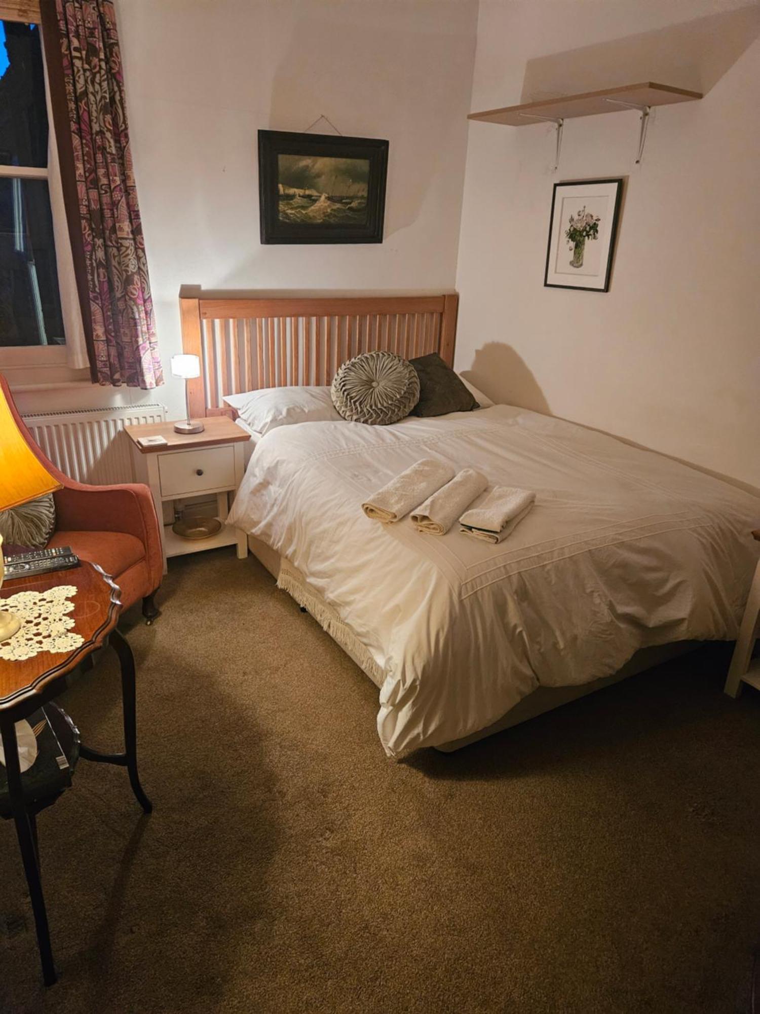 Guest house The Blue International London
